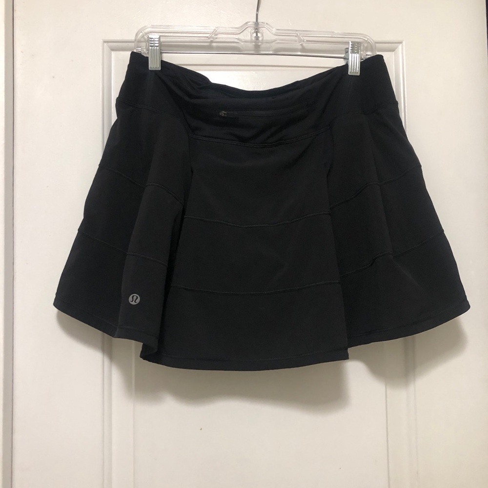 lululemon athletica Black Circle Skirt - Skort Athletic Size 10 beautiful